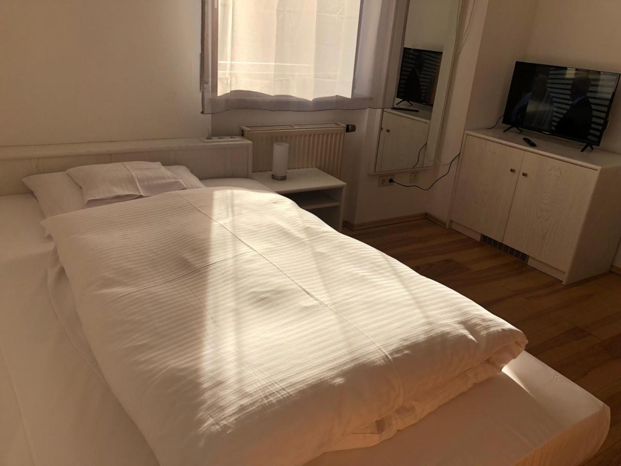 Gasthof Zur Krone Leidersbach Екстер'єр фото